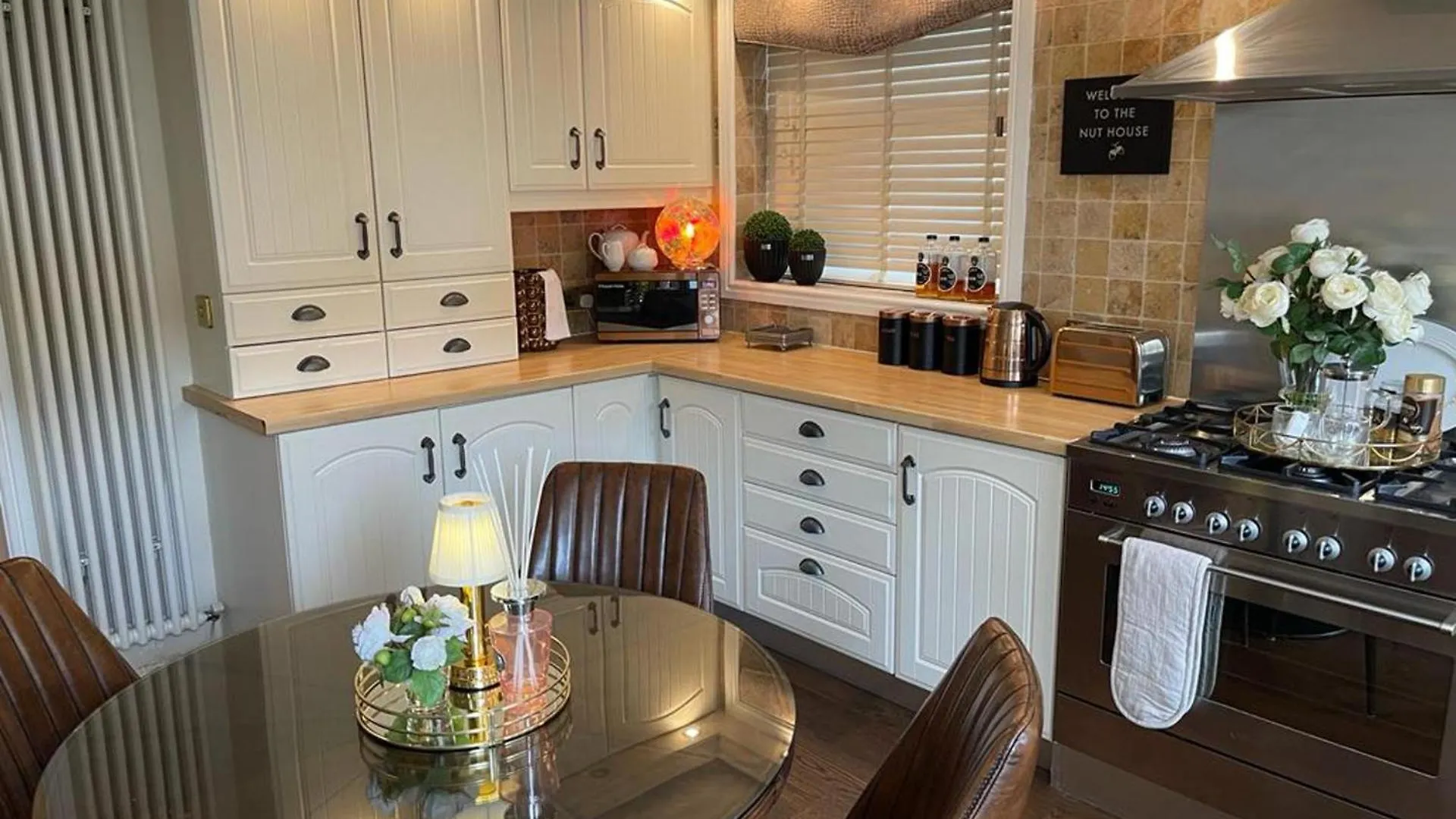 'Cosy Cottage' - 2 Bed High End Cottage In Bawtry Doncaster
