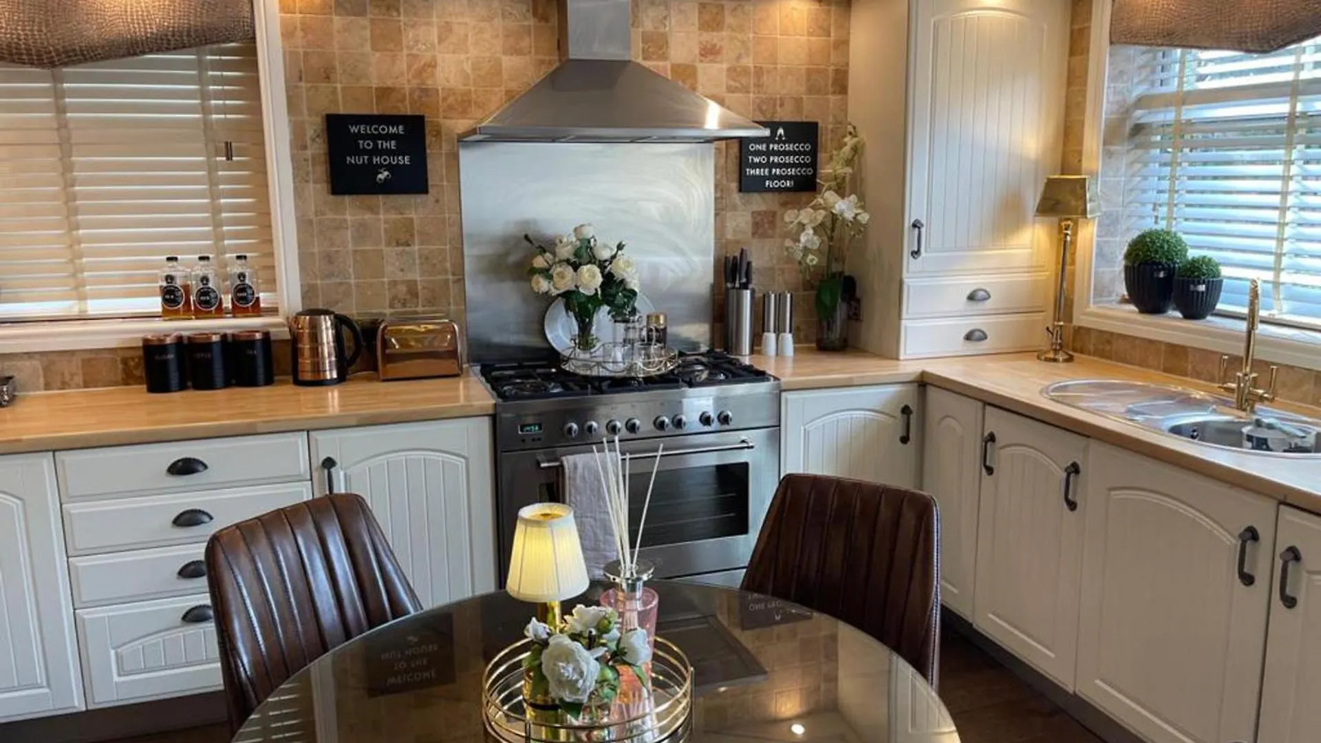 'Cosy Cottage' - 2 Bed High End Cottage In Bawtry Doncaster