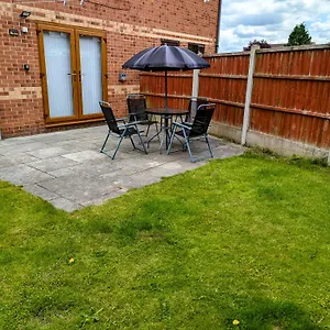  Holiday home 2br-dean House-kitchen-dog Friendly-parking-fast Wifi